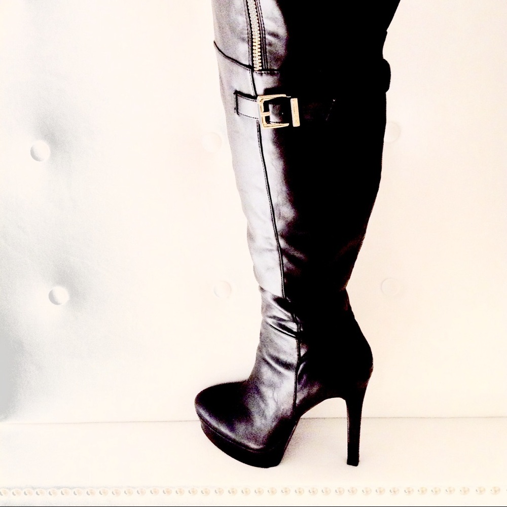 🌘🌗🌝BCBG Over the Knee Boots🌗🌒🌚